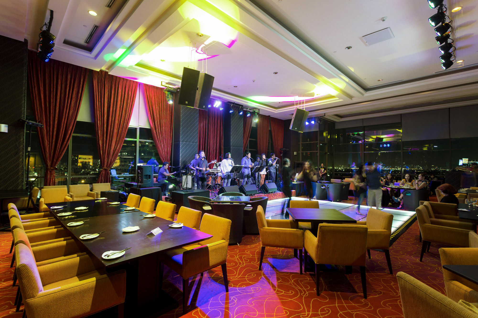 Hotel The Bellevue Manila Muntinlupa City Exterior foto