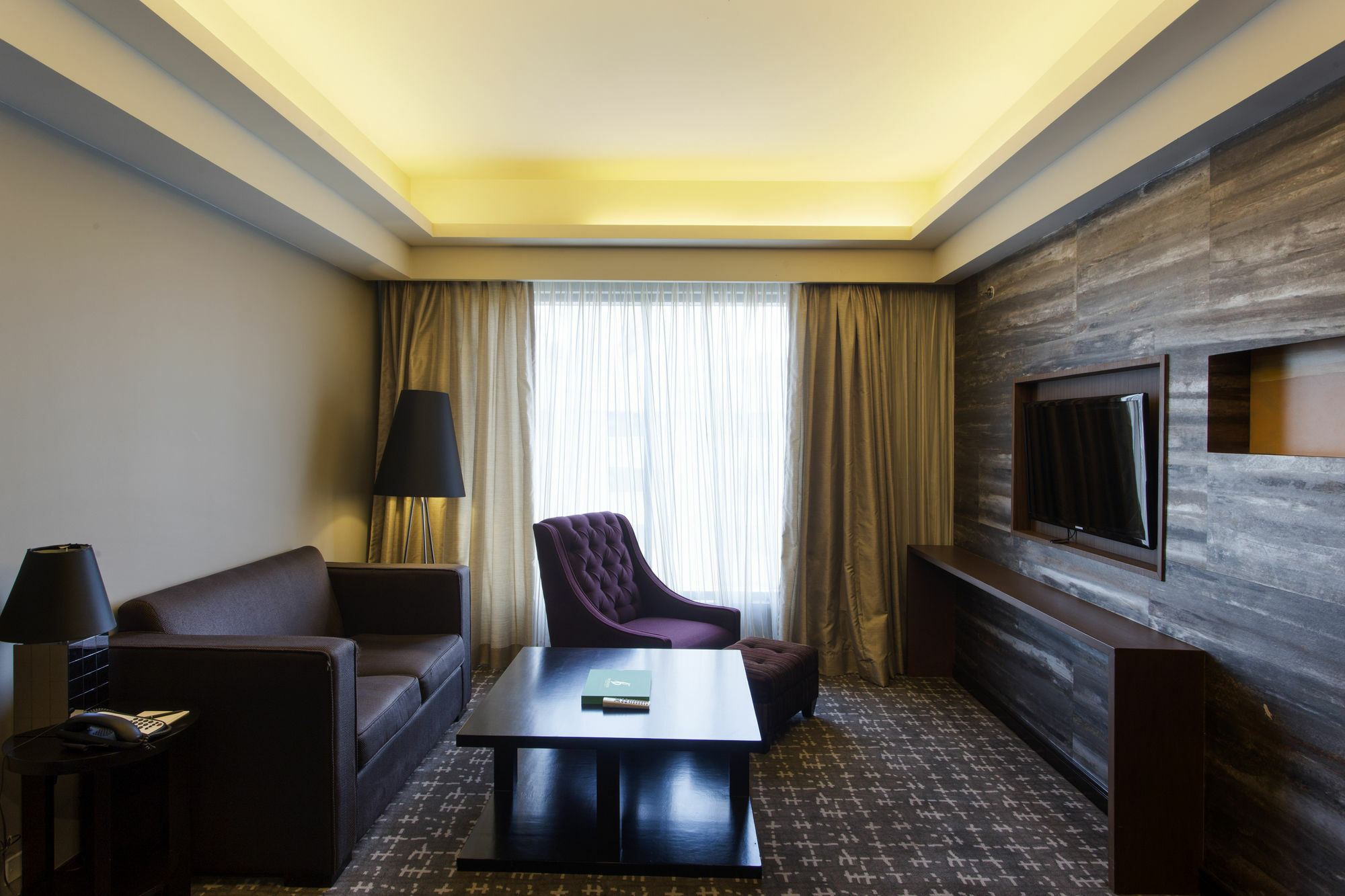 Hotel The Bellevue Manila Muntinlupa City Exterior foto